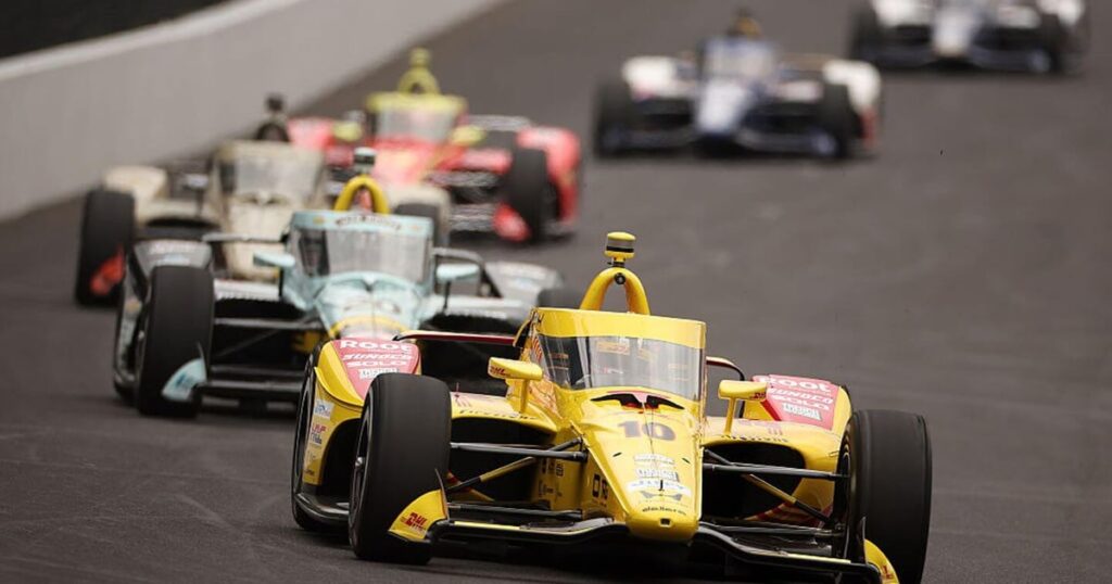 2026 Indy 500 live updates: Rain brings out yellow flag in 110th running at Indianapolis Motor Speedway