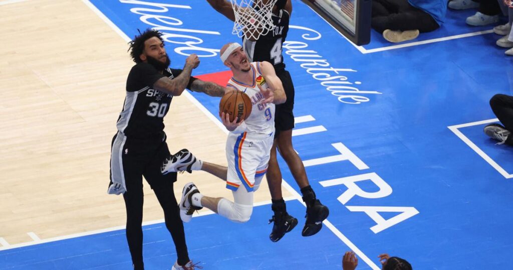 BASKETBALL-NBA-OKC-SAS/