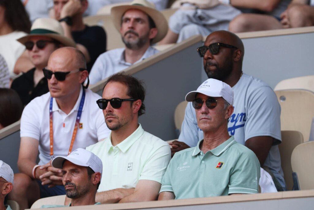 Caroline Wozniacki stunned at the behaviour of Jannik Sinner's team during shocking loss at Roland Garros