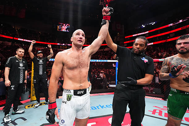 Former UFC Champion Gives Blunt Sean Strickland Verdict: He’s “Become Uncancellable” Sean Strickland
