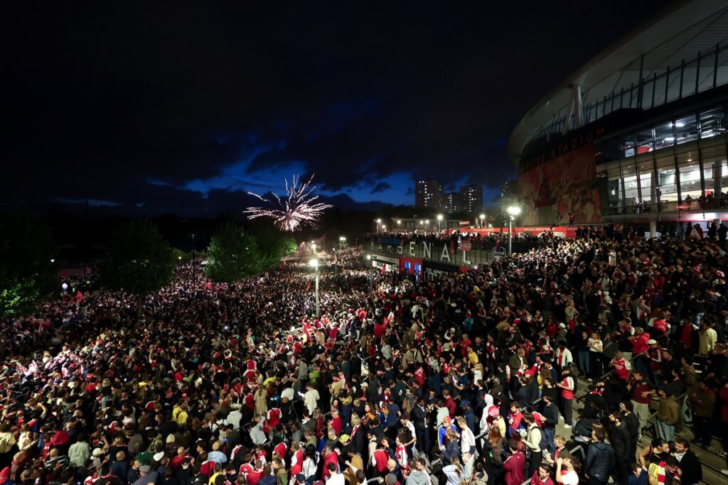 Huge crowds expected as Arsenal dream of a two trophy parade in Islington Huge crowds expected as Arsenal dream of a two trophy parade in Islington