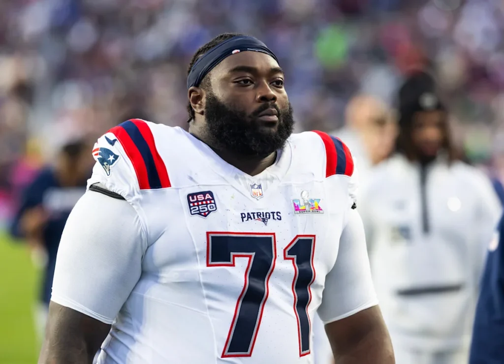Patriots starting OL takes pay cut in much-needed deal restructure Patriots starting OL takes pay cut in much-needed deal restructure