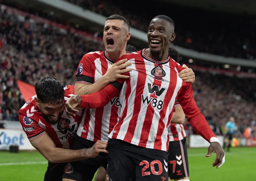 After Years Of Mockery, Sunderland Finally Taste Regional Glory! After Years Of Mockery, Sunderland Finally Taste Regional Glory!