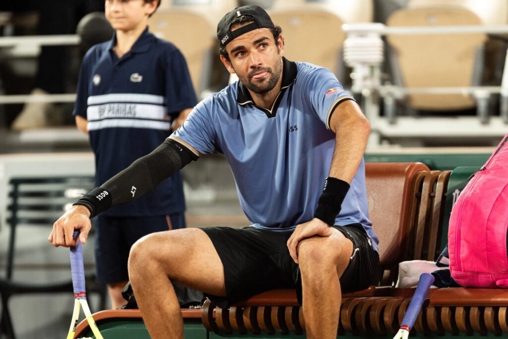 Andy Roddick gives his opinion on Matteo Berrettini retiring from a French Open quarter-final with injury