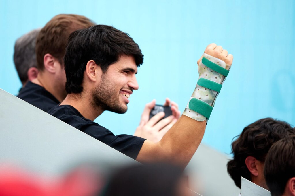 Carlos Alcaraz shares positive update on his recovery from wrist injury 