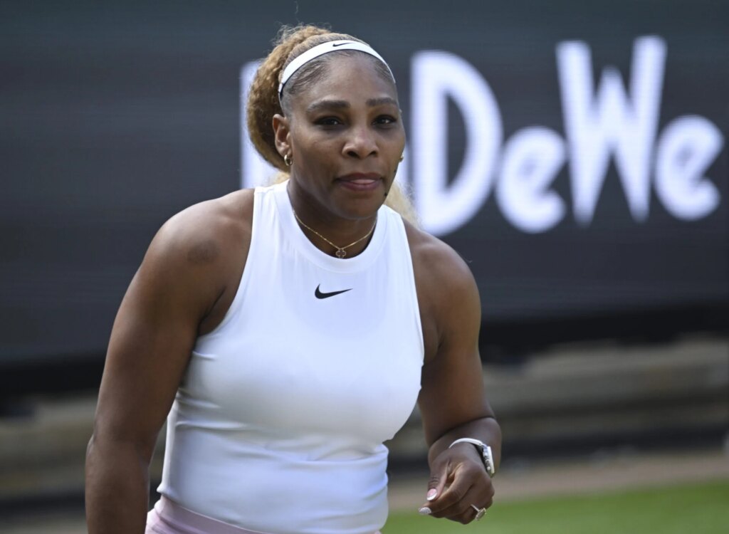 Kim Clijsters thinks it may be too early for Serena Williams to play singles at Wimbledon Kim Clijsters thinks it may be too early for Serena Williams to play singles at Wimbledon