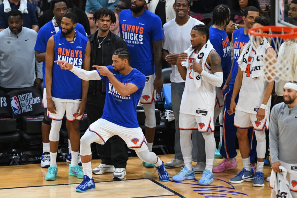 Mike Brown's eight days of prep have to show up in the Knicks' first coverage choices, not their legs