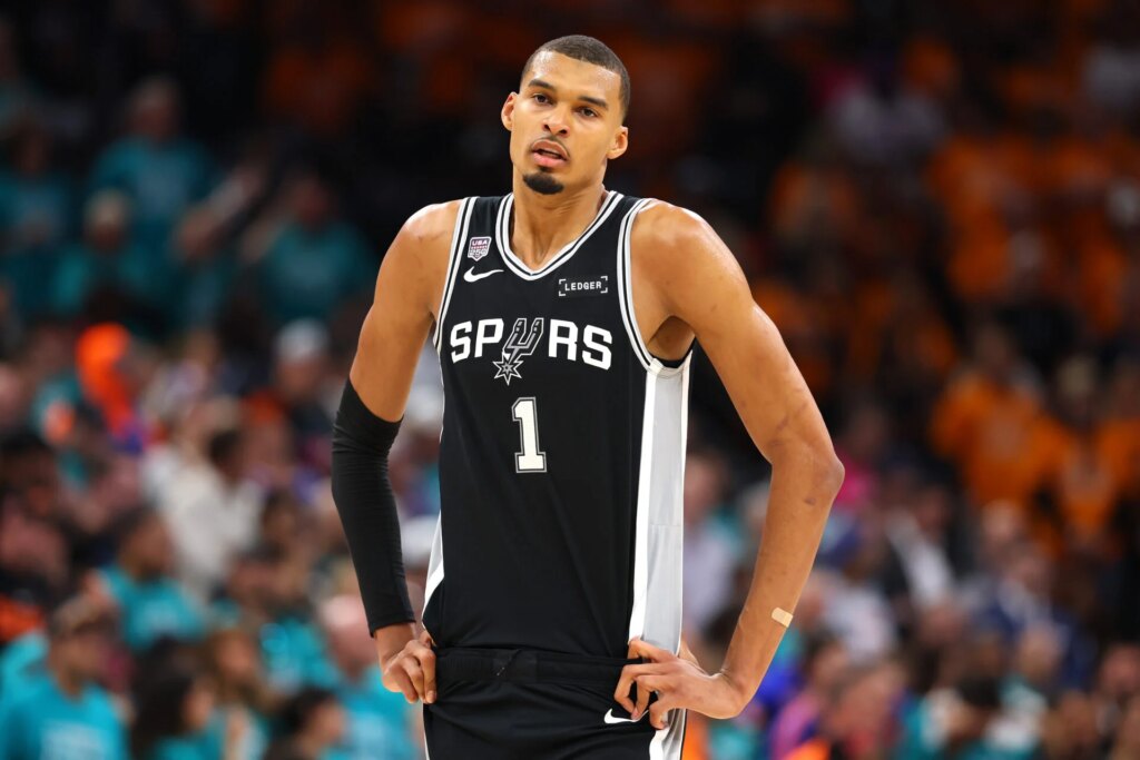 San Antonio scored once in the final two minutes of Game 1, and the late-game offense is the problem to fix