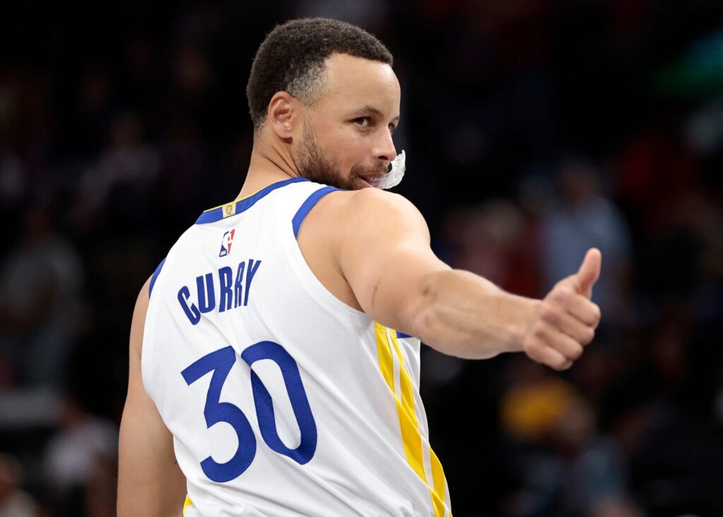 Steph Curry recruiting LeBron James sounds huge but the math says it’s mostly leverage Steph Curry recruiting LeBron James sounds huge but the math says it's mostly leverage