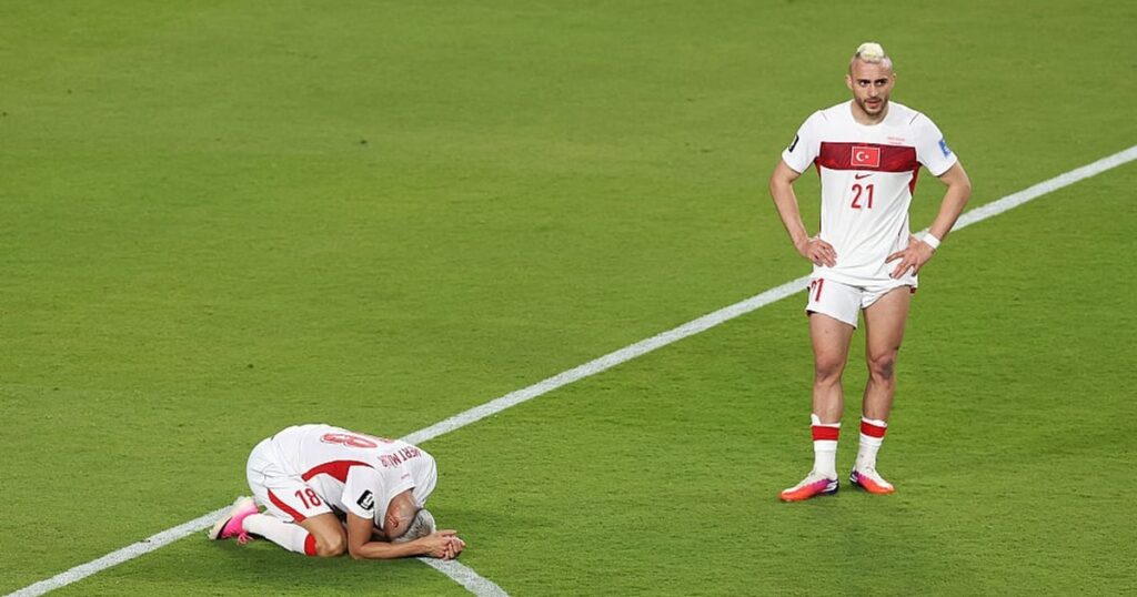 Turkey exit World Cup 2026 as Paraguay edge win despite Almiron red card, USMNT win group: Live updates, reaction Turkey exit World Cup 2026 as Paraguay edge win despite Almiron red card, USMNT win group: Live updates, reaction