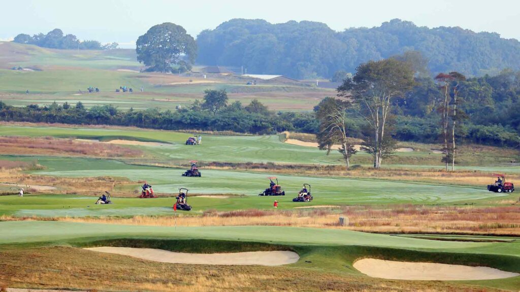 USGA warns U.S. Open pros about tougher setup on Saturday USGA warns U.S. Open pros about tougher setup on Saturday