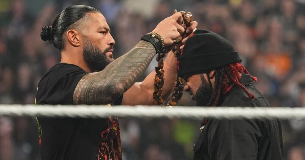 What is the brown necklace that Roman Reigns gave to Jacob Fatu on WWE RAW? Roman Reigns is WWE World Heavyweight Champion - Source: WWE.com
