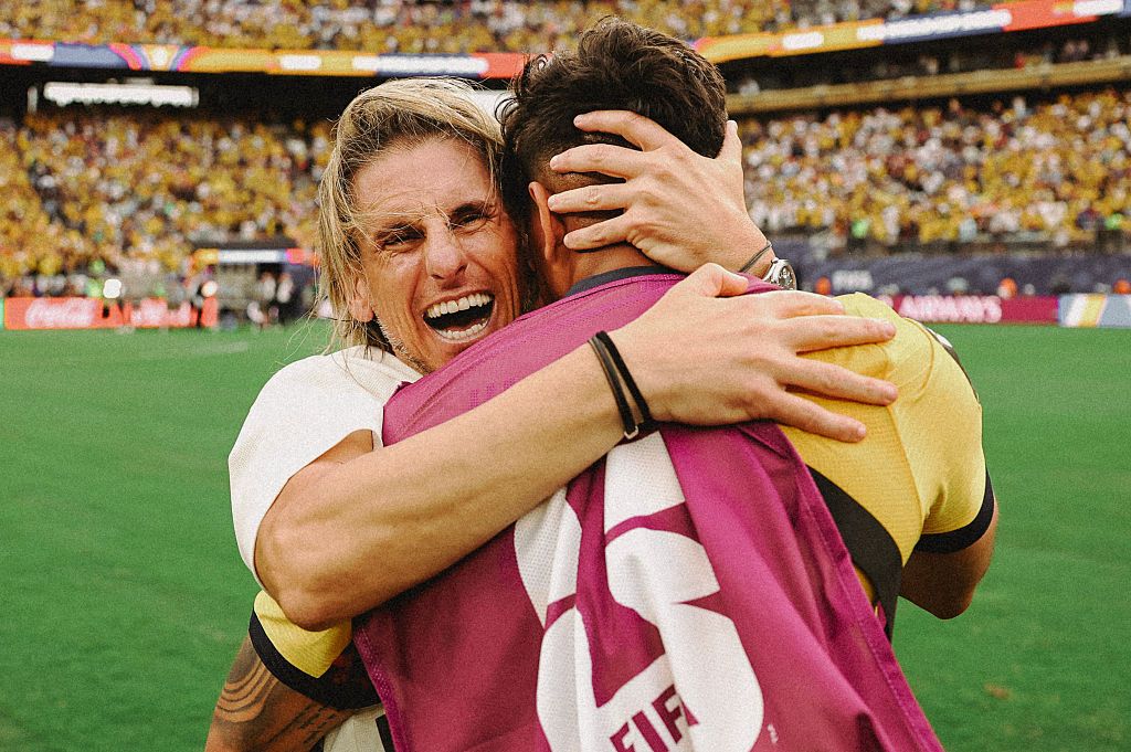 Who are the ITV commentators, pundits and presenters for Mexico vs Ecuador? EAST RUTHERFORD, NEW JERSEY - JUNE 25: (EDITORS NOTE: This image has been digitally enhanced.) Sebastian Beccacece, Head Coach of Ecuador, celebrates with Piero Hincapie #3 after the 2-1 win during the FIFA World Cup 2026 Group E match between Ecuador and Germany at New York New Jersey Stadium on June 25, 2026 in East Rutherford, New Jersey. (Photo by Patrick Smith - FIFA/FIFA via Getty Images)