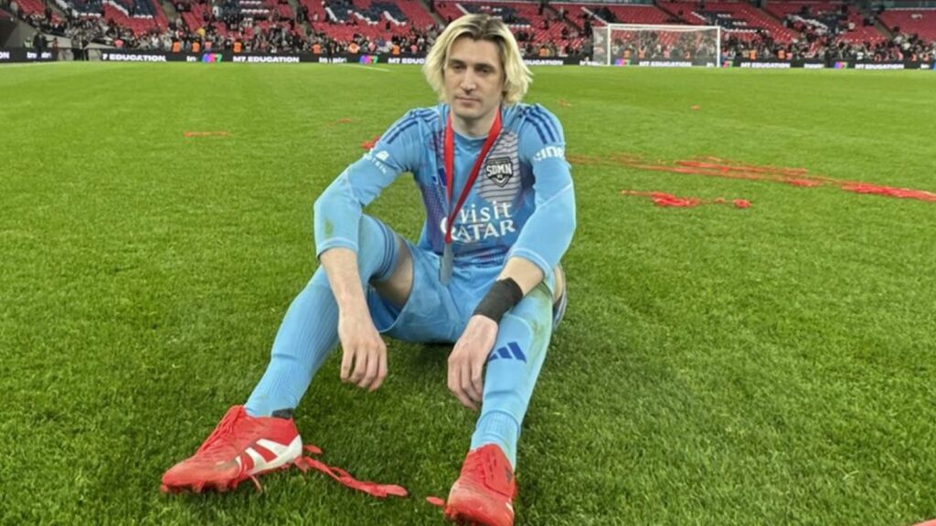 xQc responds to Twitch ban after watching World Cup content on stream xQc as a goalkeeper