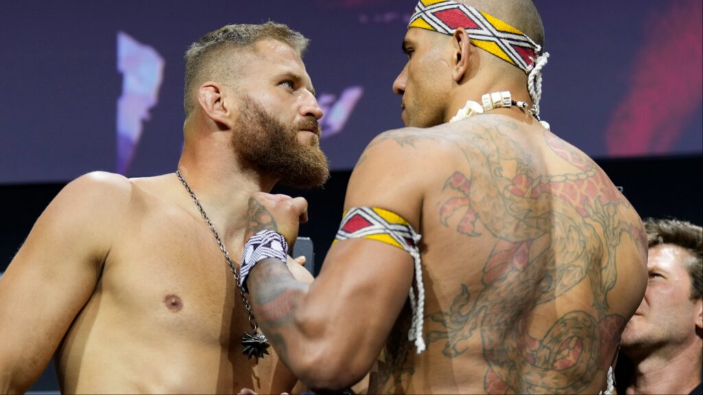 Alex Pereira’s former LHW rival scolds him for recent Herb Dean criticism Jan Blachowicz and Alex Pereira face off at the UFC 291 ceremonial weigh-in