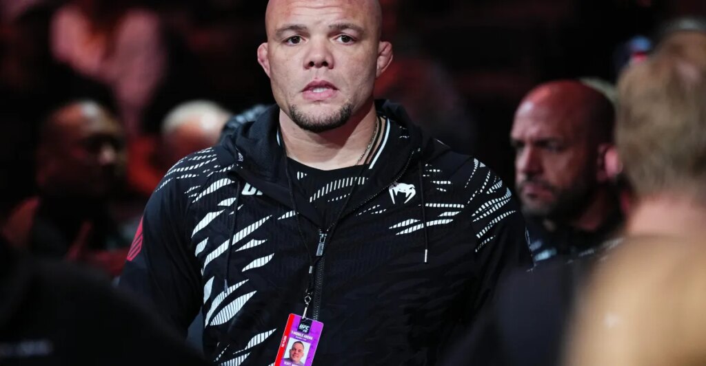 Anthony Smith update: UFC star appears before judge, released on $500k bond following felony arrest Anthony Smith update: UFC star appears before judge, released on $500k bond following felony arrest