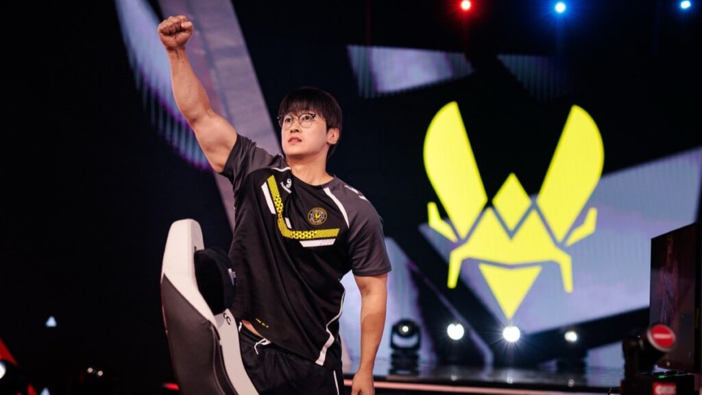 French gambling regulator warns “all esports betting is illegal” as Esports World Cup starts in Paris Jeondding for Vitality at Esports World Cup 2025