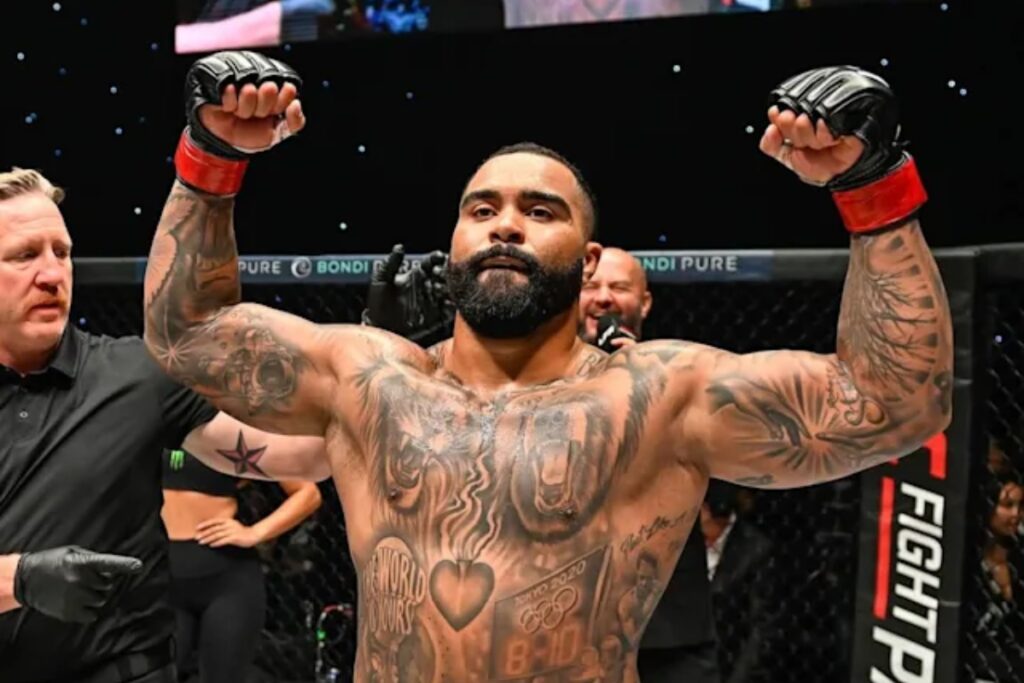 Gable Steveson reveals when he next wants to fight after successful UFC debut Gable Steveson celebrates win