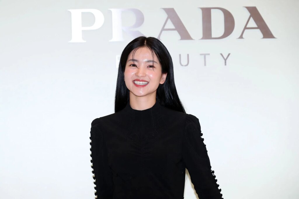 “LIFE IS BEAUTIFUL AGAIN”: Fans rejoice as Kim Tae-ri to reportedly take the lead in drama based on webtoon ‘I’m The Queen in this Life’ PRADA Beauty - Photocall - Source: Getty