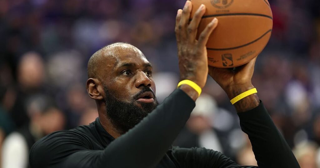 LeBron James to sign with 76ers in NBA free agency: Live updates, reaction and analysis LeBron James to sign with 76ers in NBA free agency: Live updates, reaction and analysis