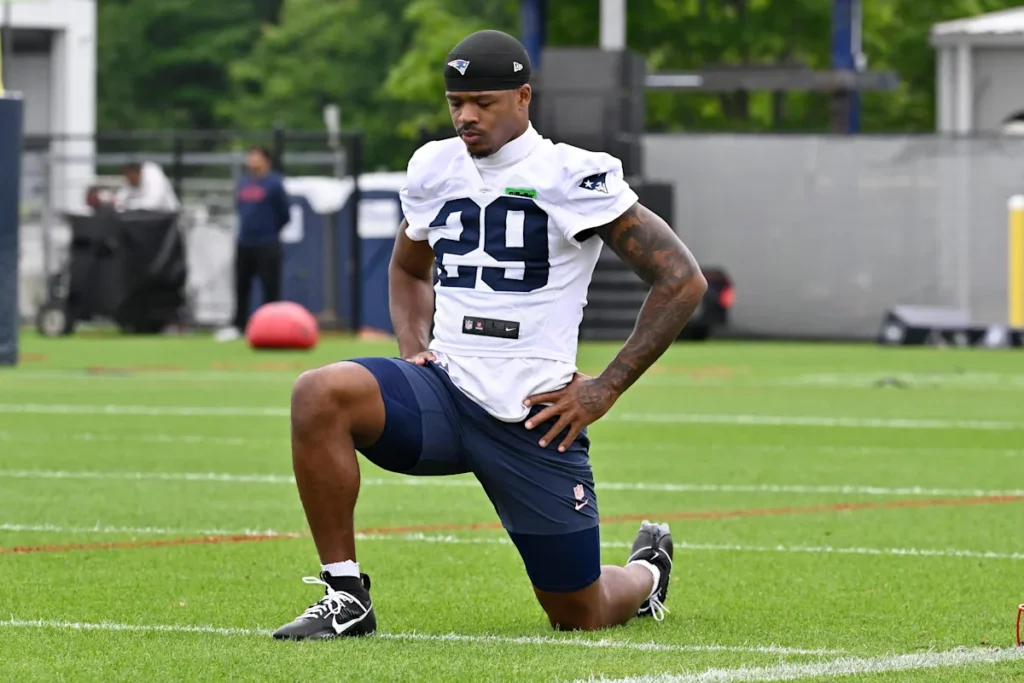 What moving Jeremiah Webb to IR after Gabe Jacas signing means for the Patriots