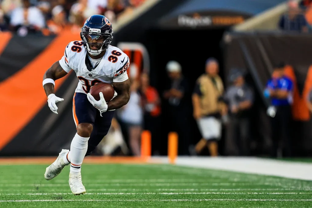 Bears waive preseason standout running back among roster cuts