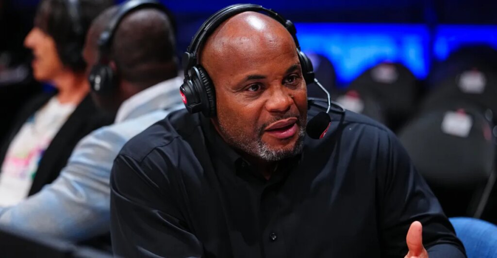 Daniel Cormier recounts calling alleged fixed UFC fight: ‘How in the world is this kid so bad’