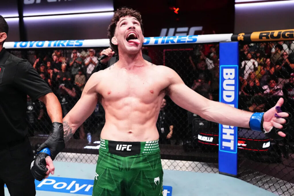 Daniel Cormier suggests Quillan Salkilld is ready for top 5 opponent following stellar UFC Vegas 120 win Quillan Salkilld celebrates submission win over Mateusz Gamrot at UFC Vegas 120