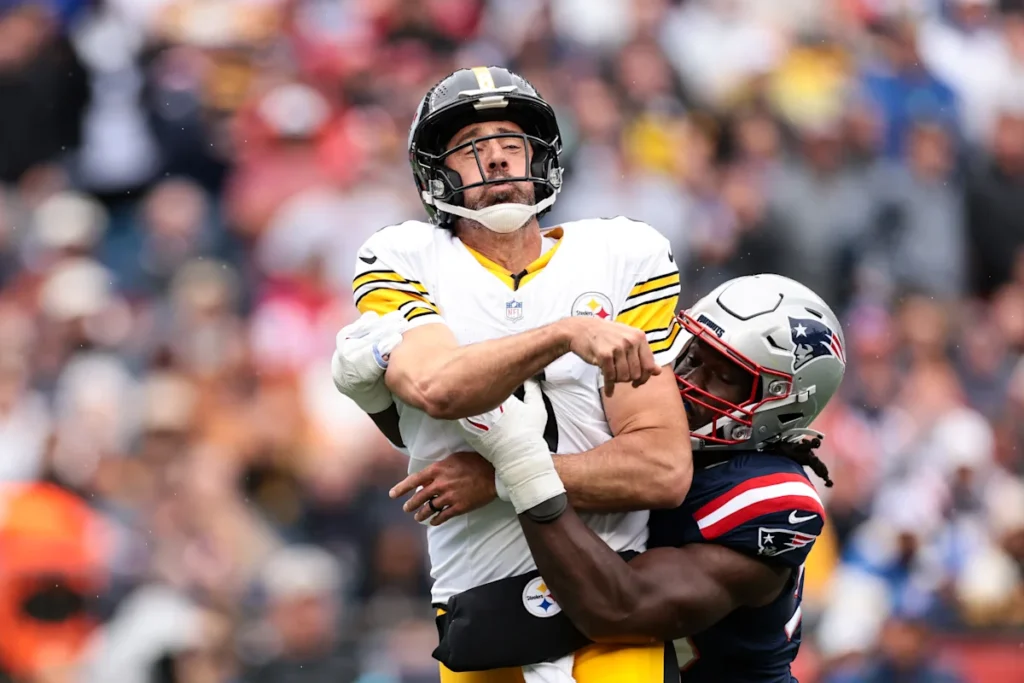 Aaron Rodgers gets obliterated by blindside block, chaos ensues as Steelers lose 36 yards on fumble Aaron Rodgers gets obliterated by blindside block, chaos ensues as Steelers lose 36 yards on fumble