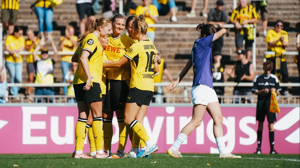 BVB Women Remain Unbeaten: Popp Scores a Hat Trick Against Mecklenbeck BVB Women Remain Unbeaten: Popp Scores a Hat Trick Against Mecklenbeck