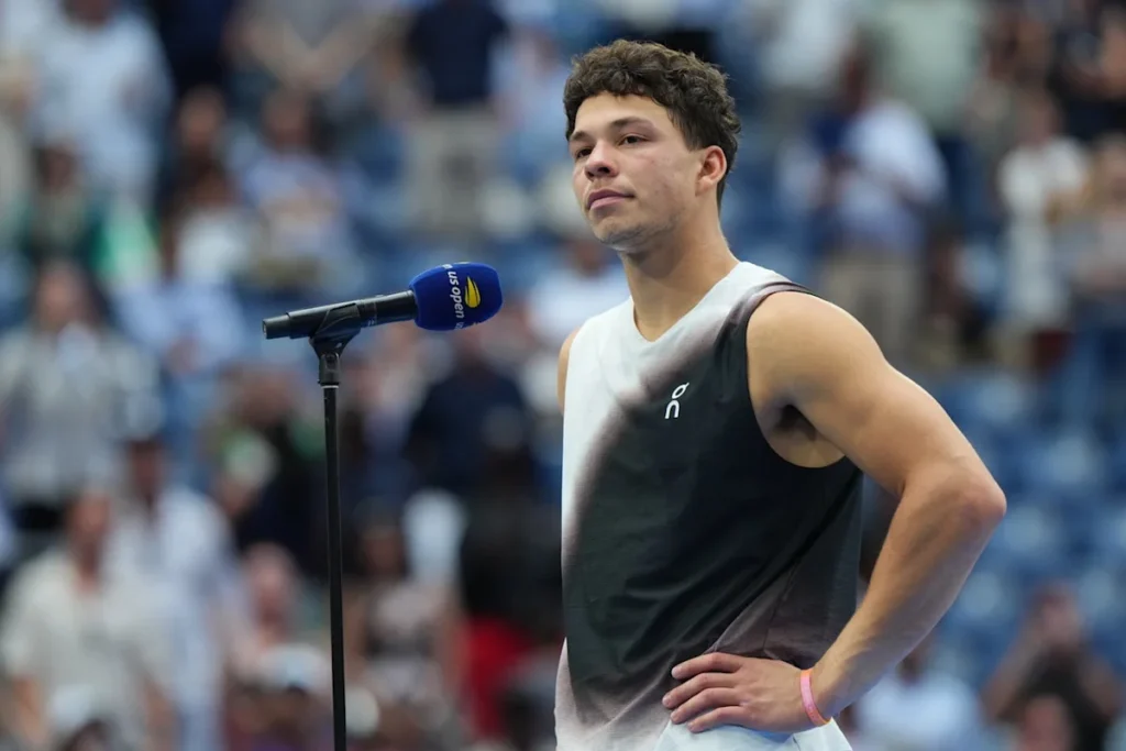 Ben Shelton demands change to ‘stupid’ rule after Alexander Zverev’s controversial ball bouncing Ben Shelton demands change to ‘stupid’ rule after Alexander Zverev’s controversial ball bouncing