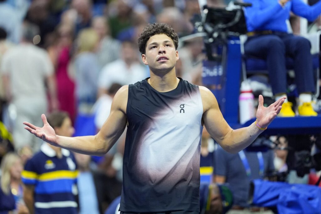Ben Shelton has request for the American crowd ahead of playing Alexander Zverev in the US Open final Ben Shelton has request for the American crowd ahead of playing Alexander Zverev in the US Open final