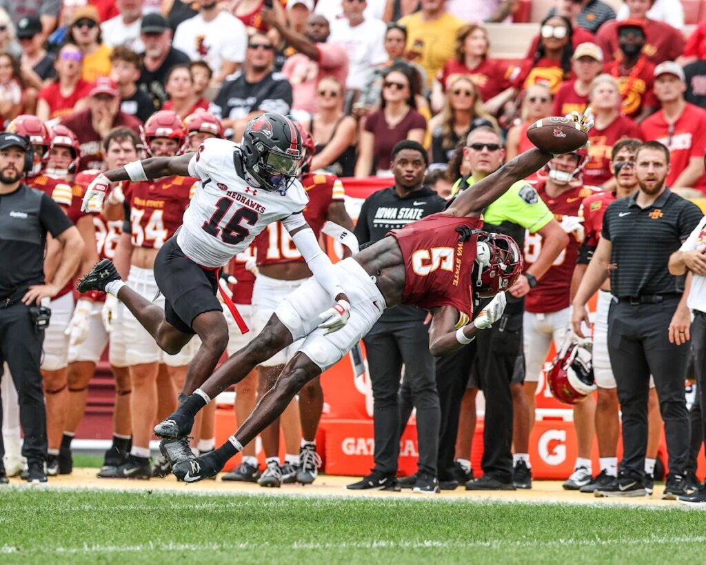 Cyclones clip Redhawks, 38-10 – Yahoo Sports Cyclones clip Redhawks, 38-10 - Yahoo Sports