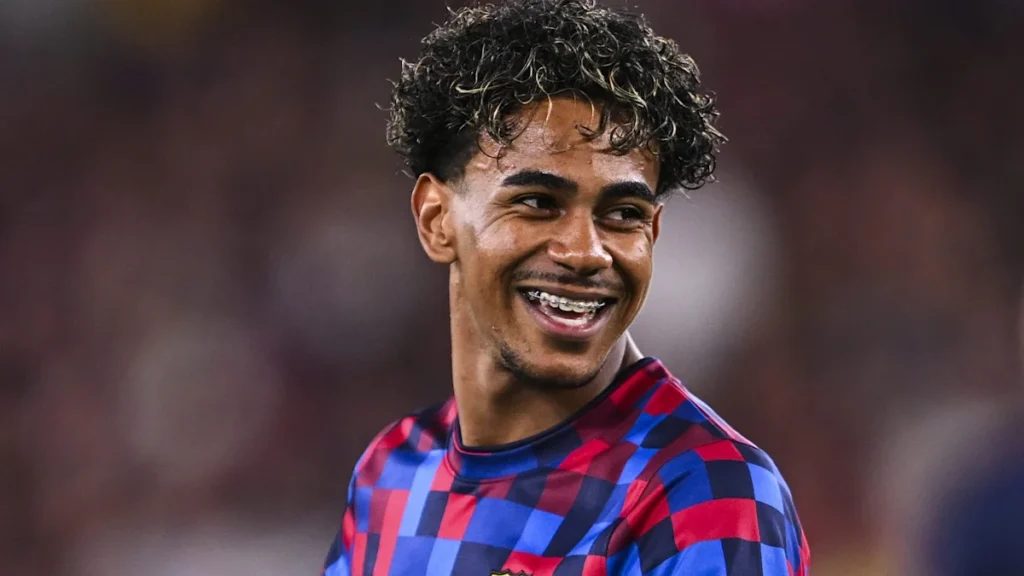 Lamine Yamal backs Barcelona youngster to become national team legend: ‘A very adaptable player’ Barca Universal