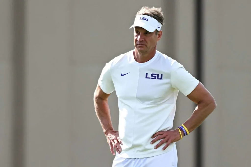 New ways to pick College Football Playoff, LSU's villain era and Aggies on the rise? | Bohls