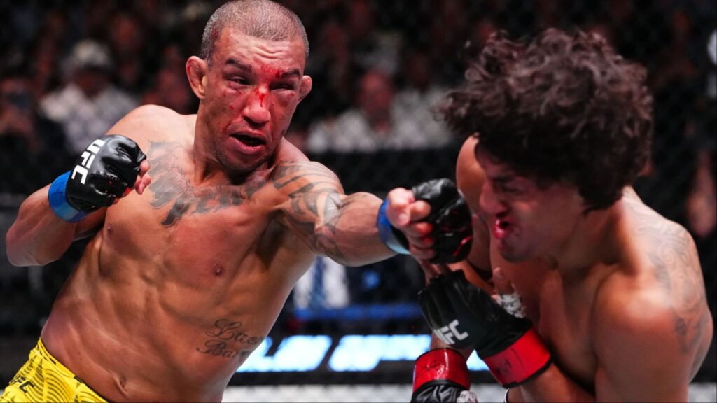 Raoni Barcelos pushed to retire by top UFC analyst after frightening KO loss Raoni Barcelos and Raul Rosas Jr. trade punches at UFC Vegas 121