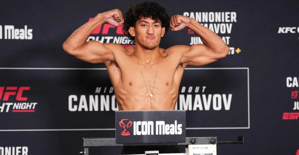 UFC Vegas 121 LIVE weigh-in video: Rosas Jr. vs. Barcelos