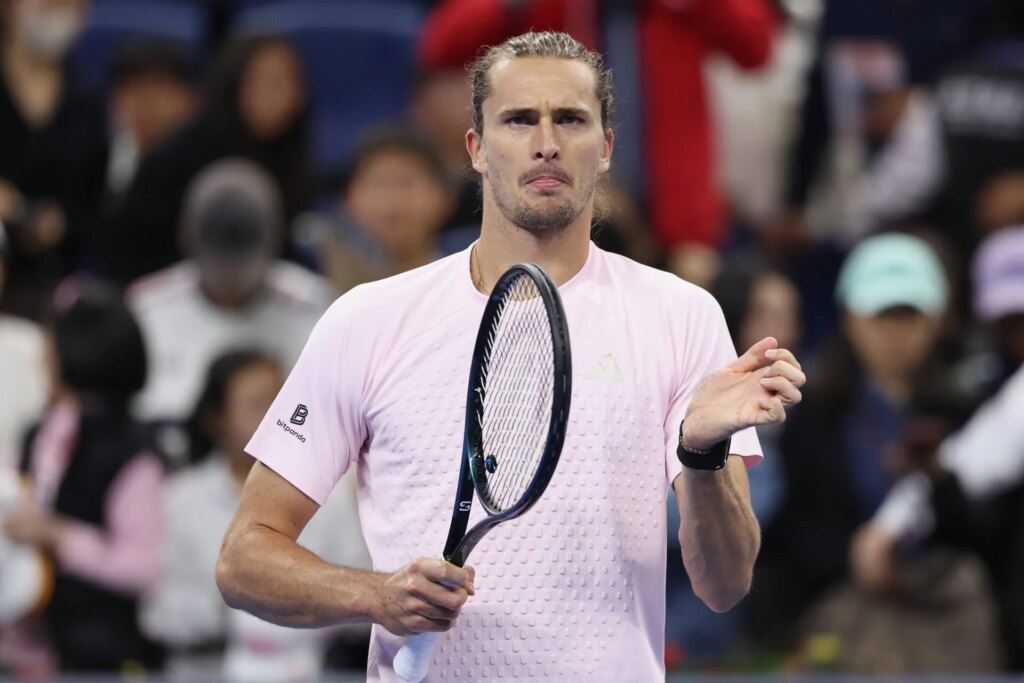 Alexander Zverev makes comment about the number-one ranking after hearing Jannik Sinner will miss the Shanghai Masters