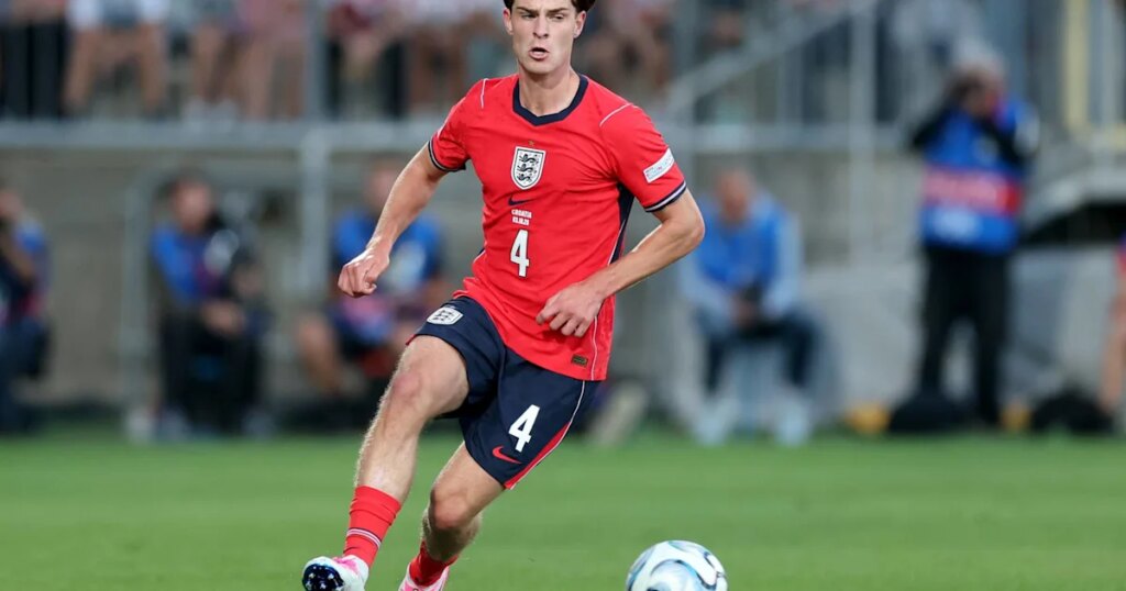 Arsenal and Bournemouth stars pull out of England squad amid injury fears Arsenal and Bournemouth stars pull out of England squad amid injury fears