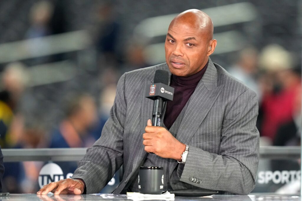 Charles Barkley says LeBron James needs help and hits out at Philadelphia 76ers ‘little leprechauns’ Charles Barkley says LeBron James needs help and hits out at Philadelphia 76ers 'little leprechauns'