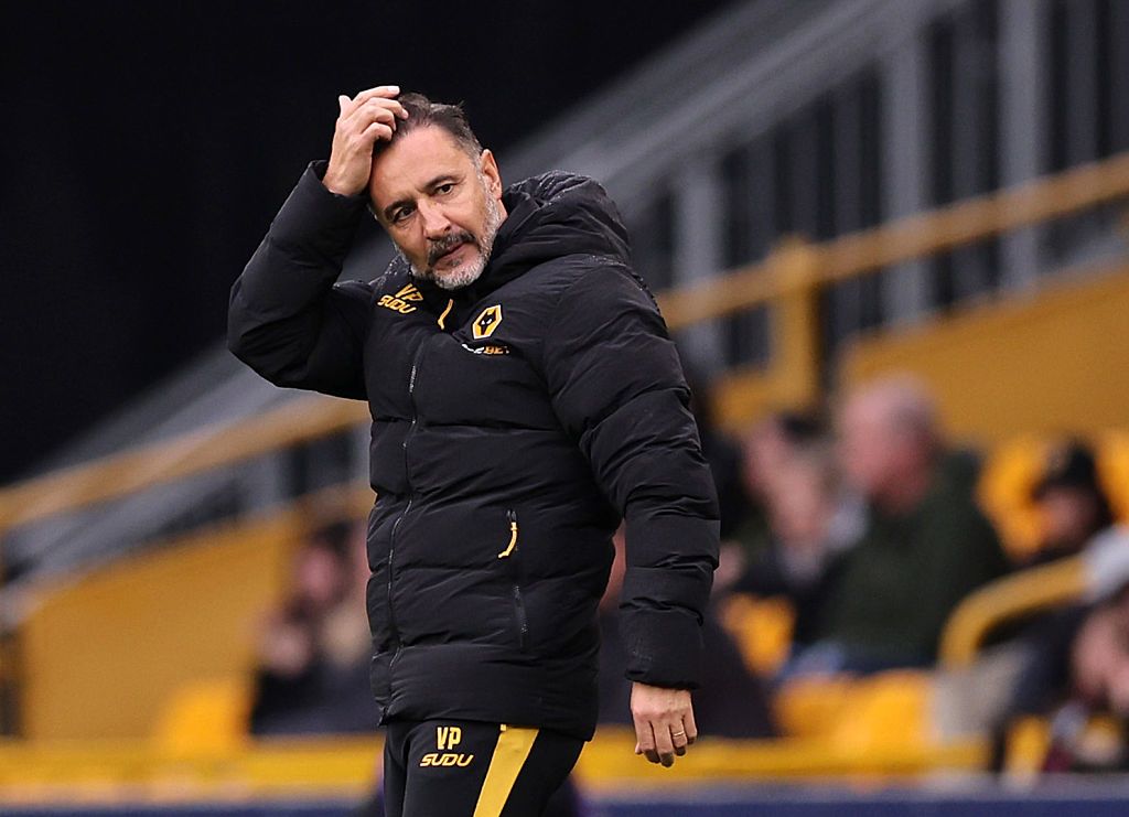 Former Wolves and Nottingham Forest boss Vitor Pereira eyes a bold return to the Premier League WOLVERHAMPTON, ENGLAND - SEPTEMBER 20: Vitor Pereira manager / head coach of Wolverhampton Wanderers reacts during the Premier League match between Wolverhampton Wanderers and Leeds United at Molineux on September 20, 2025 in Wolverhampton, England. (Photo by Catherine Ivill - AMA/Getty Images)