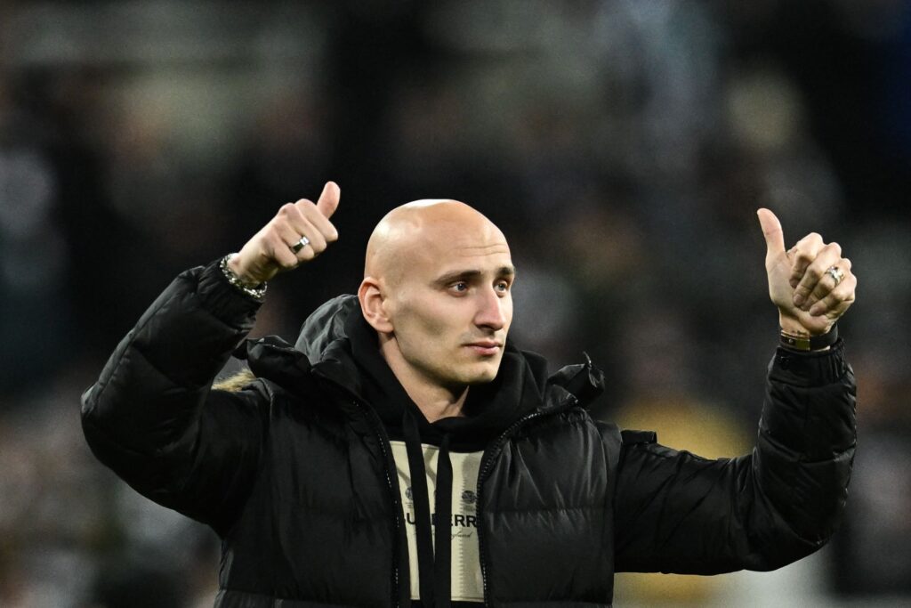 “I can’t change my alopecia. You live with it or you crumble. It’s not nice having 50,000 fans sing ‘Harry Potter, he’s coming for you’ but it hasn’t bothered me for a long time” Jonjo Shelvey on the Voldemort chants that followed him around “I can't change my alopecia. You live with it or you crumble. It's not nice having 50,000 fans sing 'Harry Potter, he's coming for you' but it hasn't bothered me for a long time” Jonjo Shelvey on the Voldemort chants that followed him around