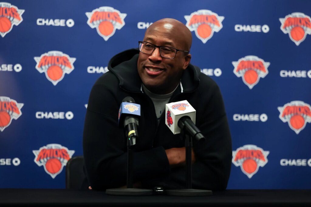 Mike Brown says Karl-Anthony Towns was one reason the Knicks signed James Wiseman for final roster spot Mike Brown says Karl-Anthony Towns was one reason the Knicks signed James Wiseman for final roster spot