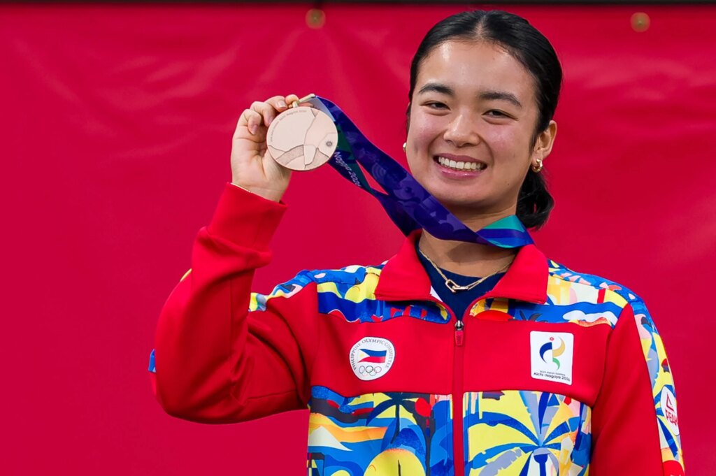 Serena Williams’ former coach says one area of Alex Eala’s game is ‘average’ as she fails to win Asian Games gold Serena Williams' former coach says one area of Alex Eala's game is 'average' as she fails to win Asian Games gold