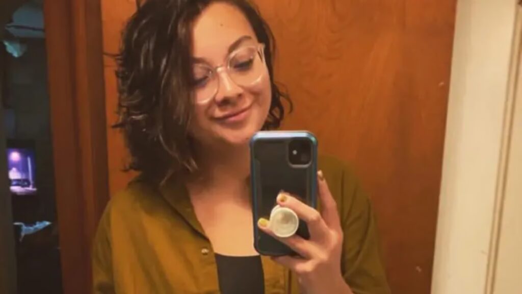 Substitute teacher fired for offering students extra credit if they fund her Ecuador trip zelda oot soccer mod