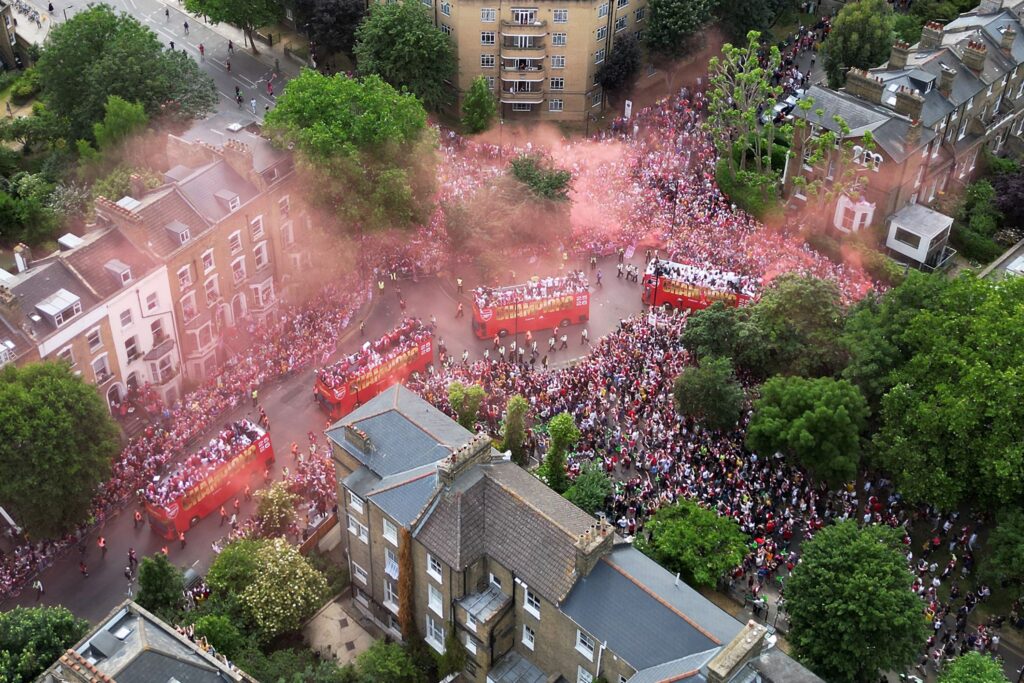 Why does everyone hate Arsenal?
